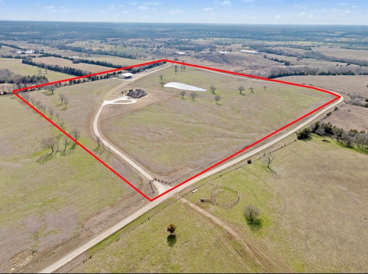 2106 County Road 43250 Paris TX 75462
