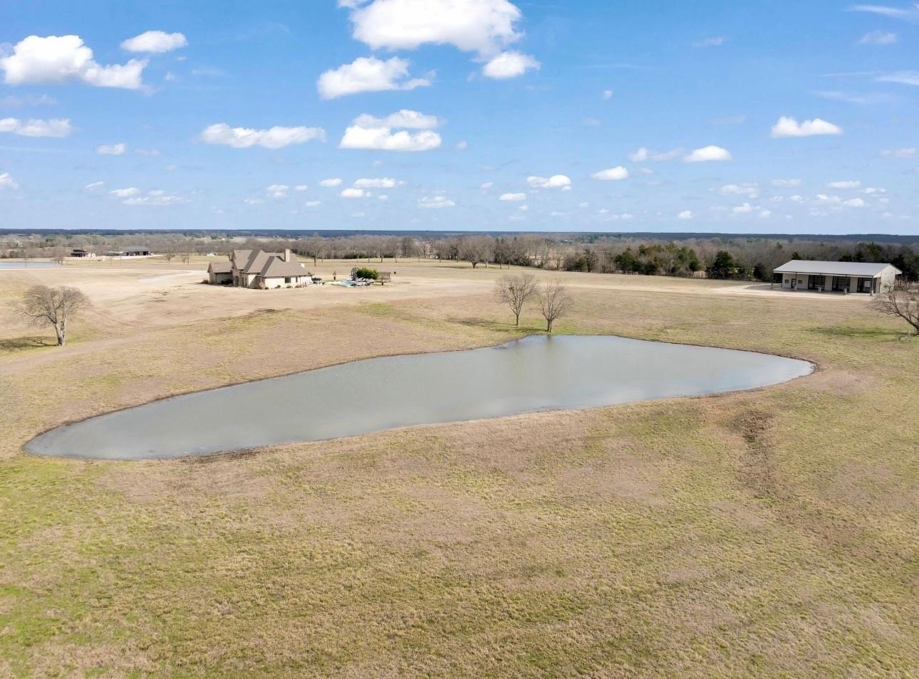 2106 County Road 43250 Paris TX 75462