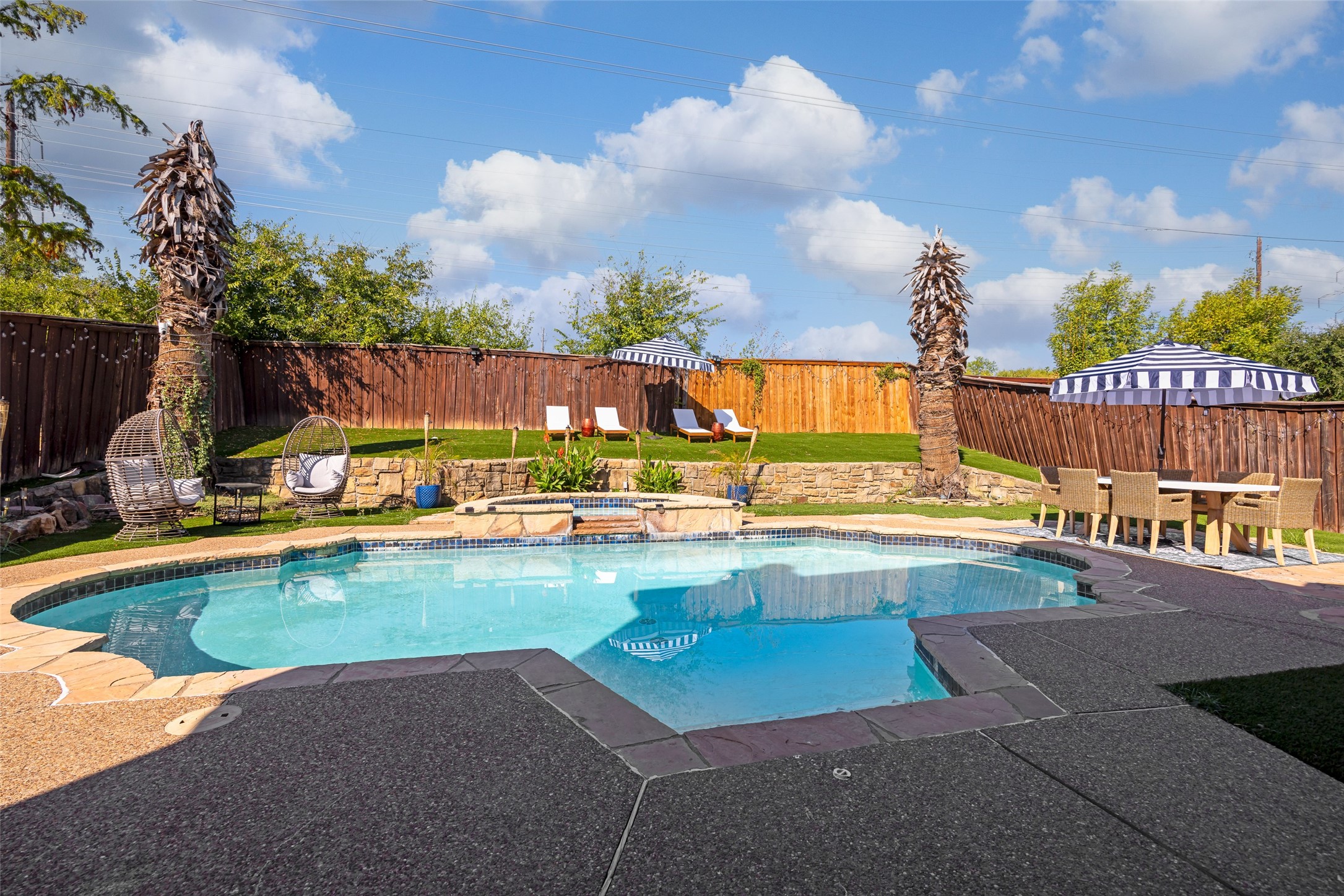 9427 Vista Circle Irving TX 75063