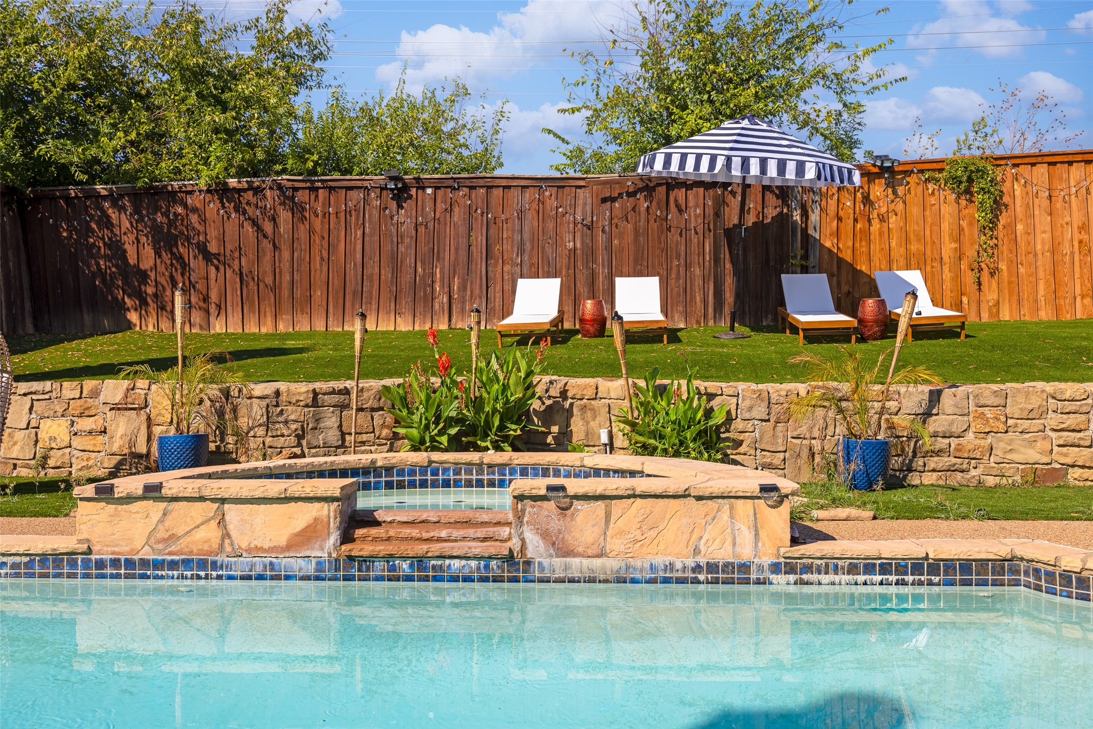 9427 Vista Circle Irving TX 75063
