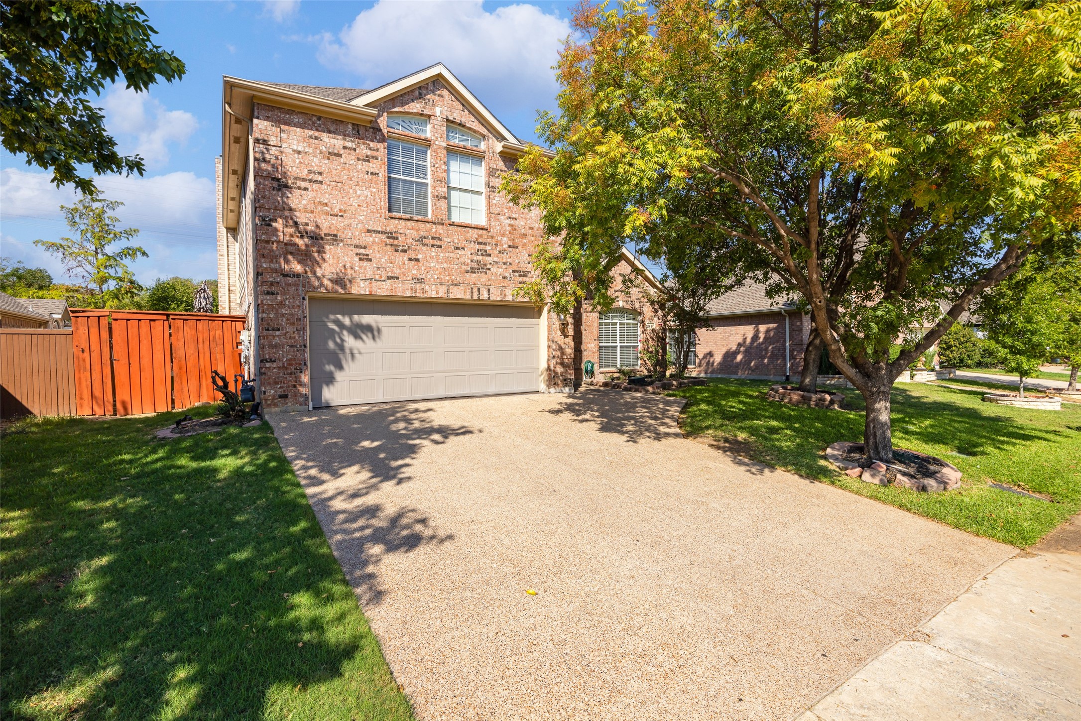 9427 Vista Circle Irving TX 75063