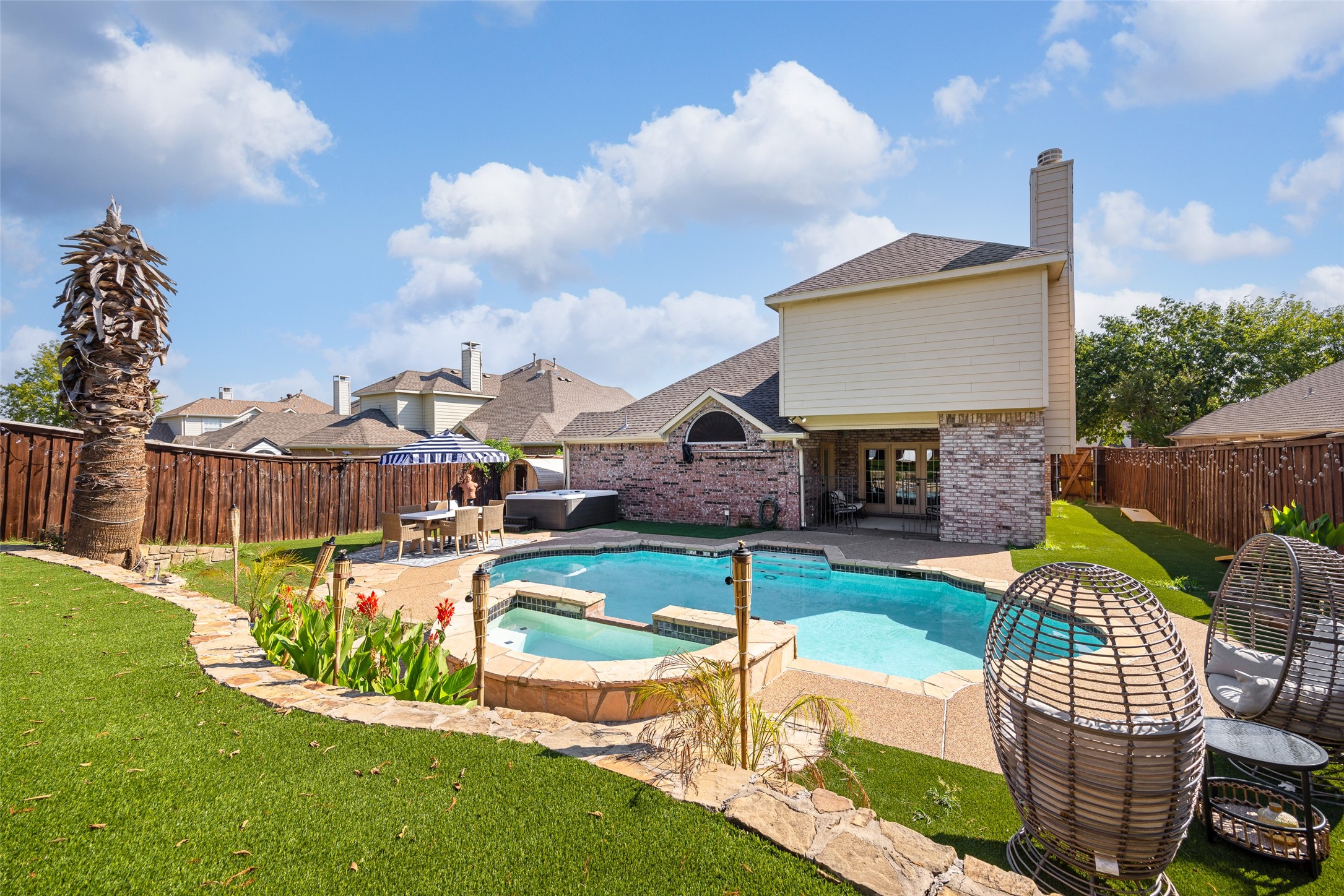 9427 Vista Circle Irving TX 75063