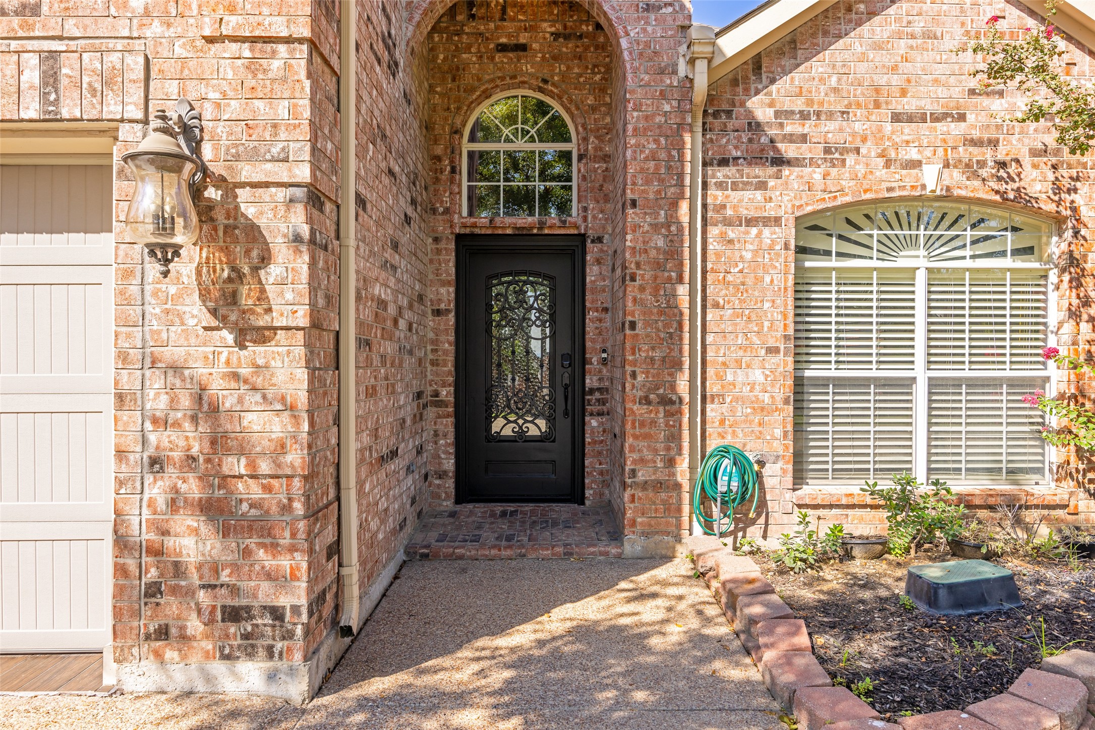 9427 Vista Circle Irving TX 75063