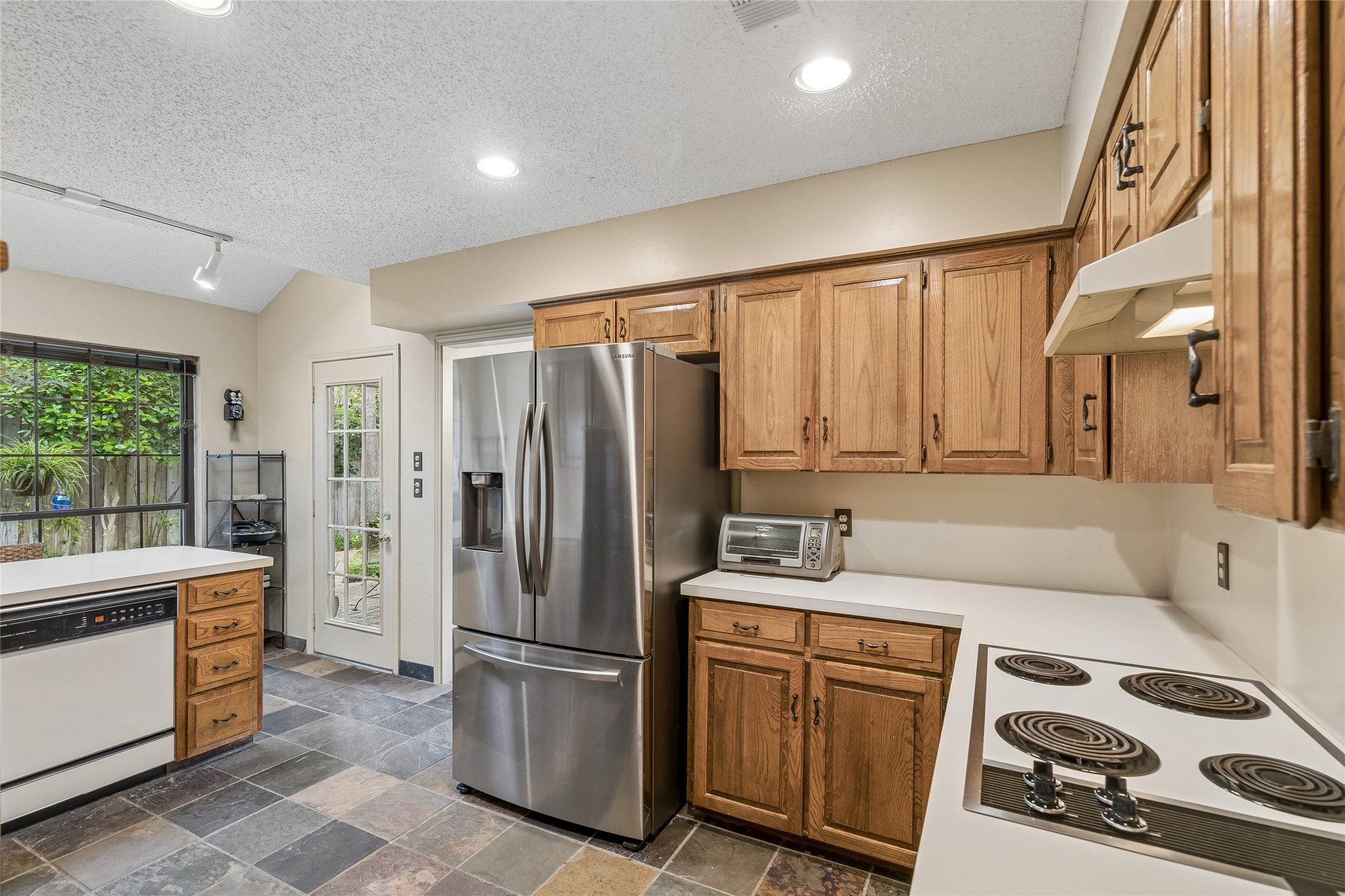 5503 Timber Green Drive Arlington TX 76016