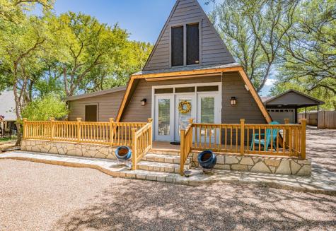3923 Laramie Drive Granbury TX 76049