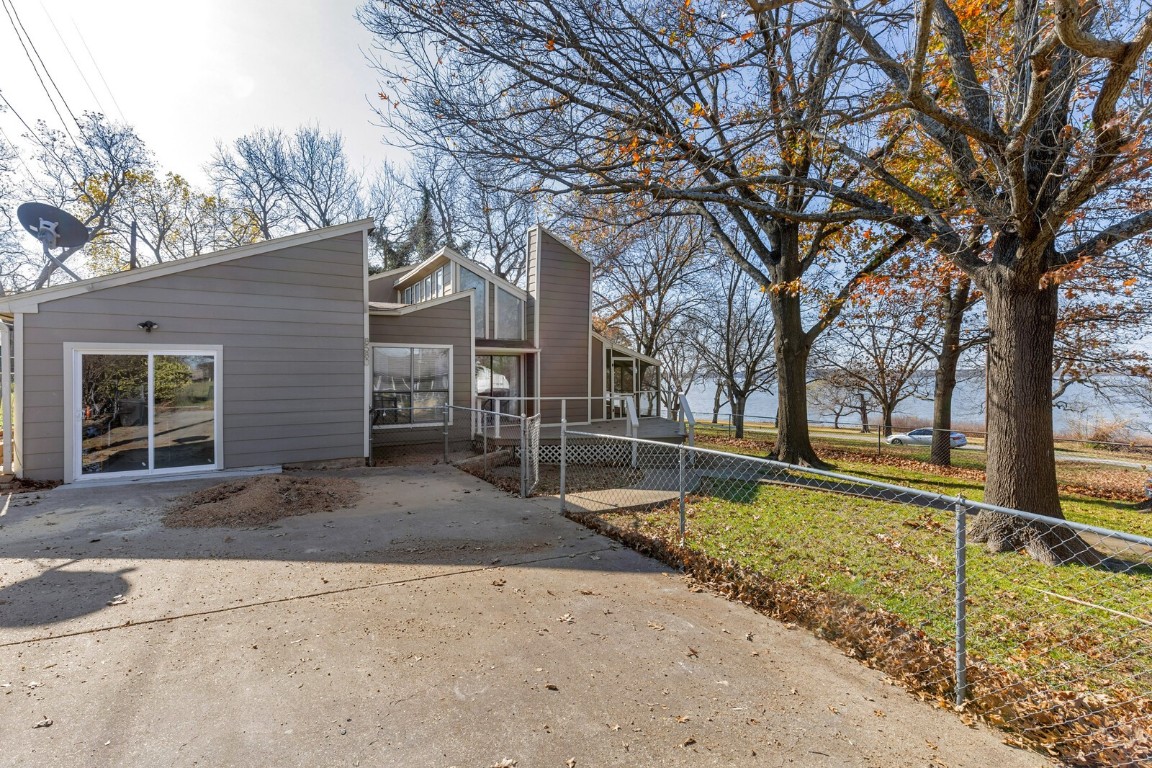 8580 Finney Lake Road Princeton TX 75407