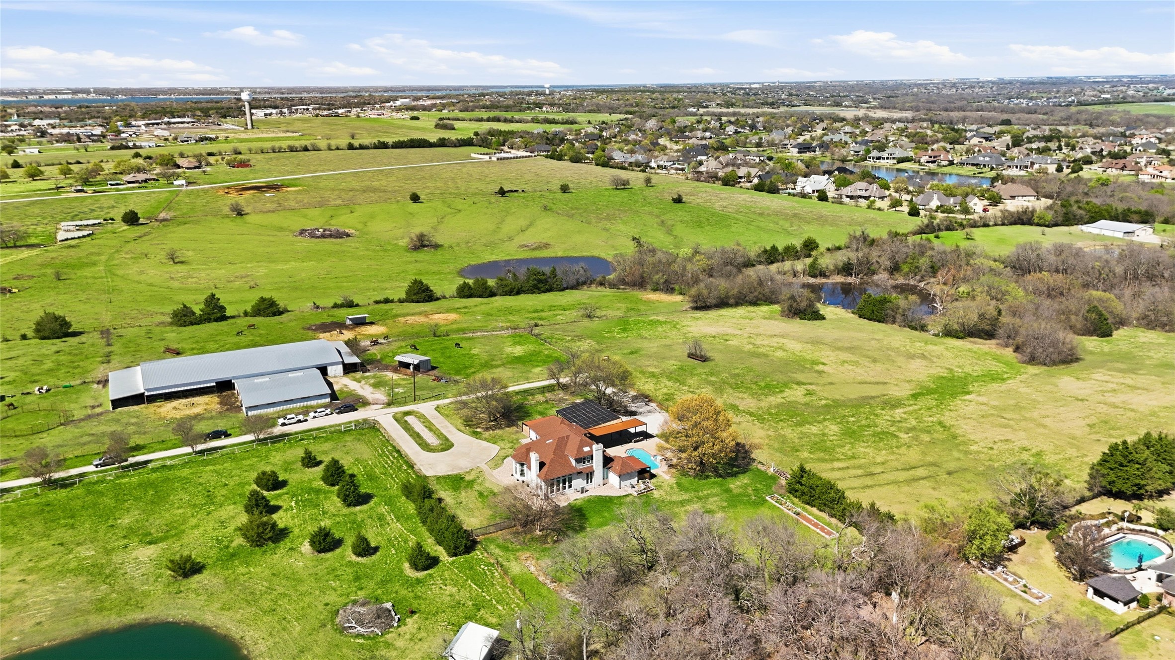 243 S King Road Heath TX 75126