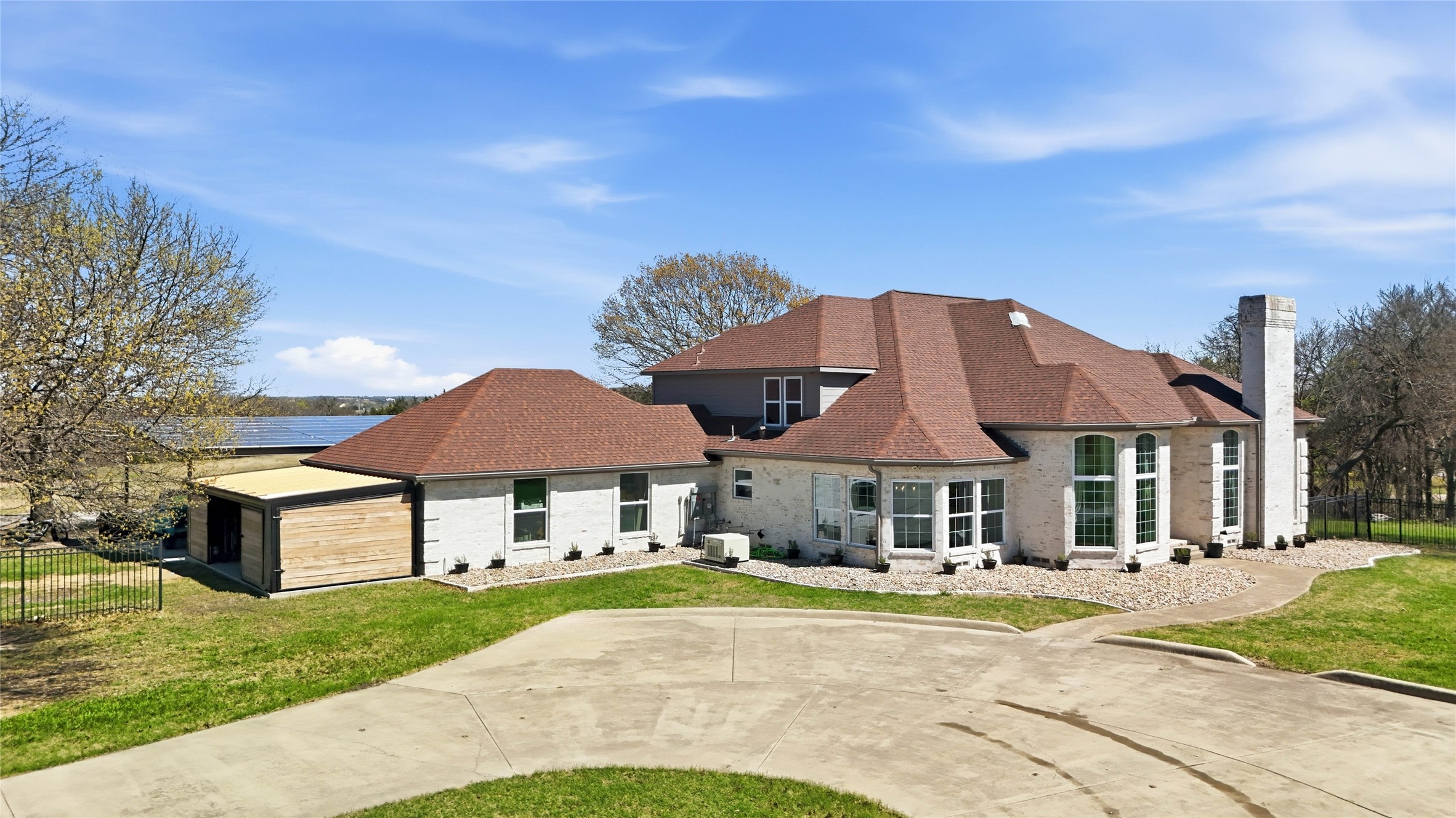 243 S King Road Heath TX 75126