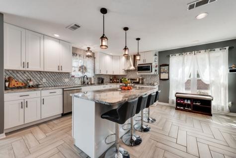 6155 Highwoods Court Fort Worth TX 76112