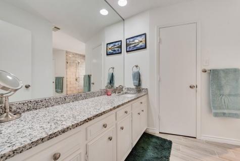 6155 Highwoods Court Fort Worth TX 76112