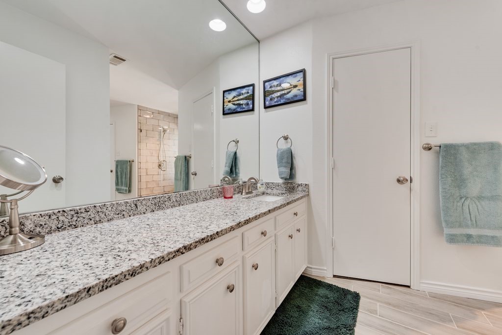 6155 Highwoods Court Fort Worth TX 76112