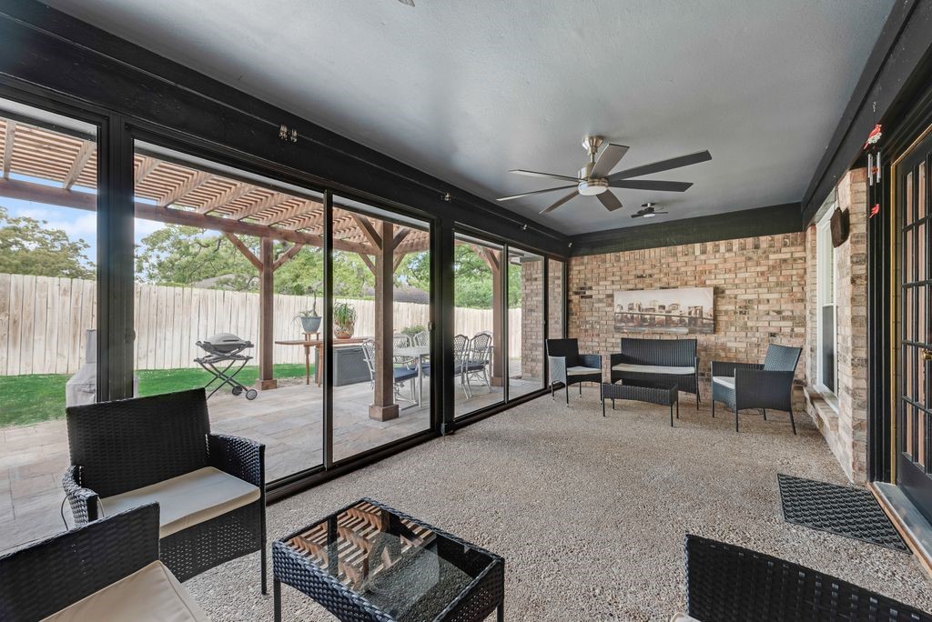 6155 Highwoods Court Fort Worth TX 76112