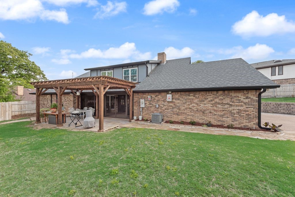 6155 Highwoods Court Fort Worth TX 76112