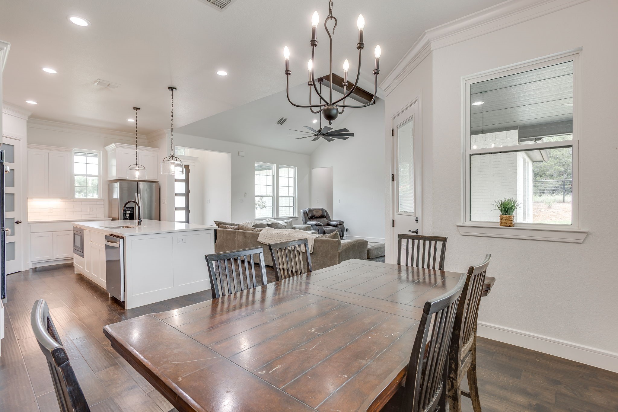 1057 Resolute Road Millsap TX 76066