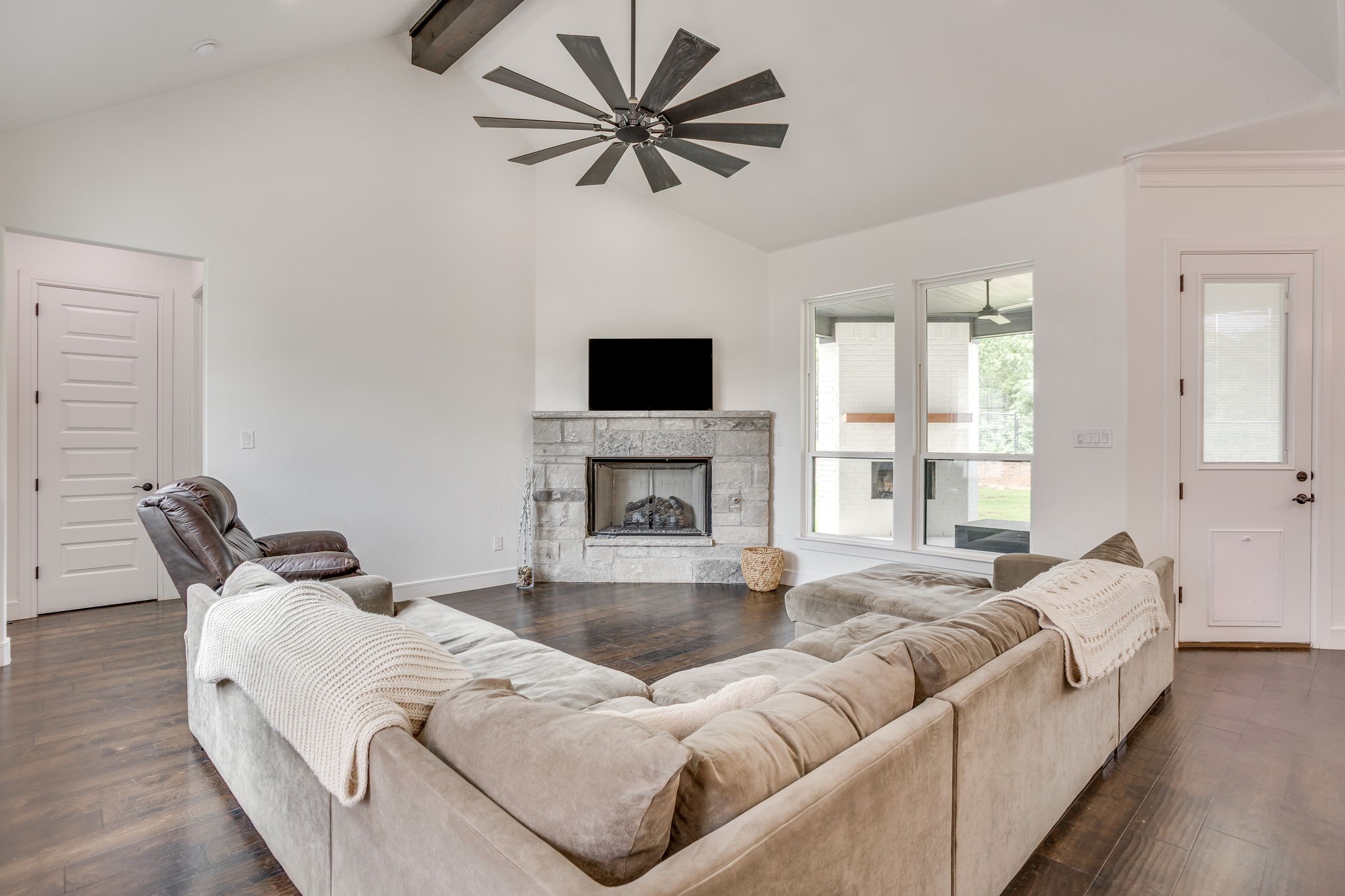 1057 Resolute Road Millsap TX 76066