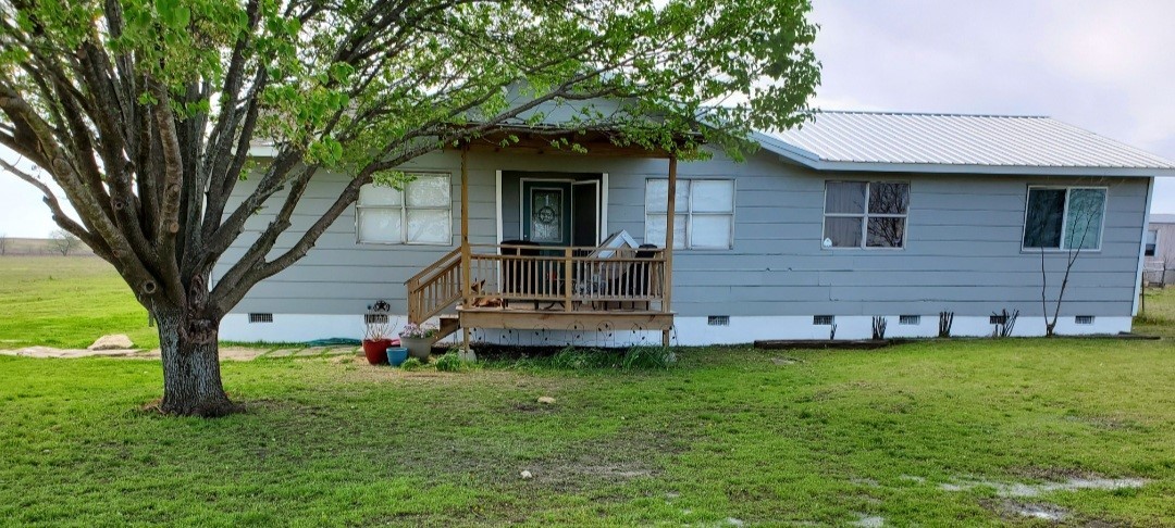 10736 County Road 418 Grandview TX 76050