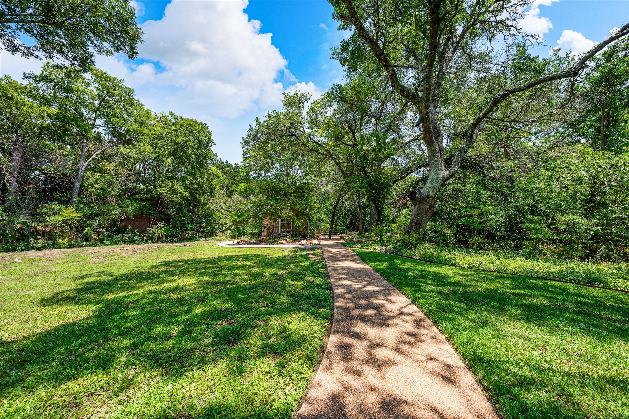 2825 Lake Air Drive Waco TX 76710