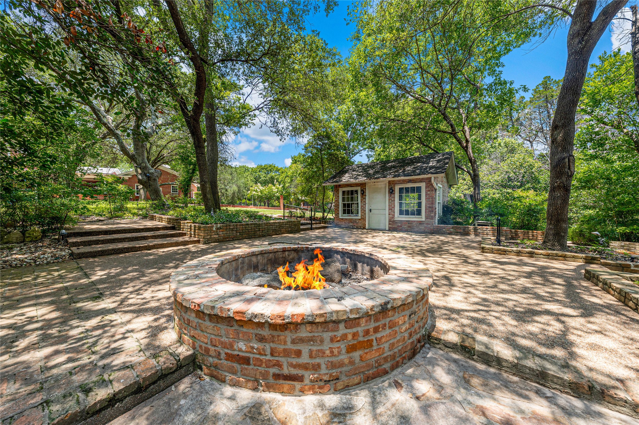 2825 Lake Air Drive Waco TX 76710
