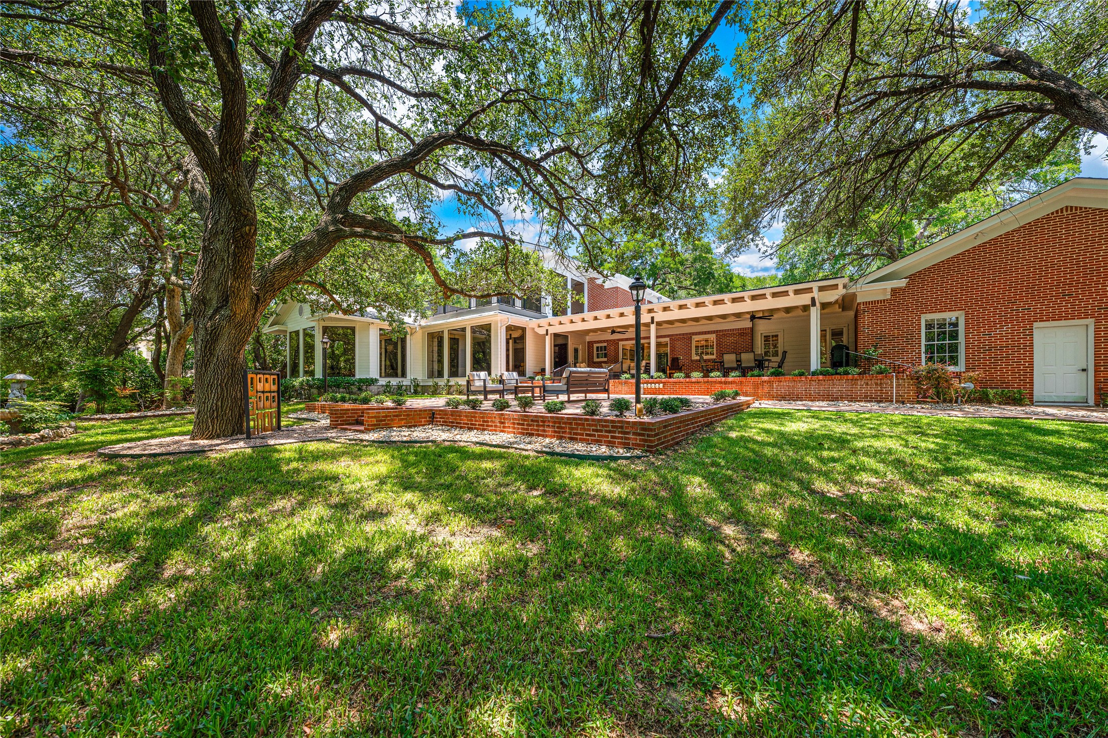 2825 Lake Air Drive Waco TX 76710