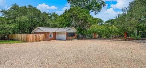 2825 Lake Air Drive Waco TX 76710