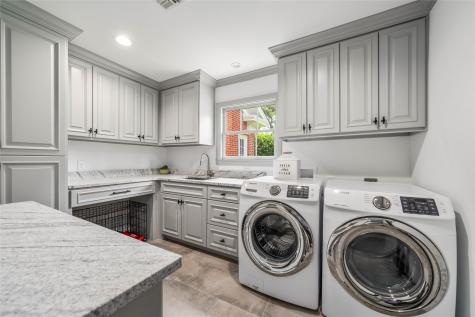 2825 Lake Air Drive Waco TX 76710