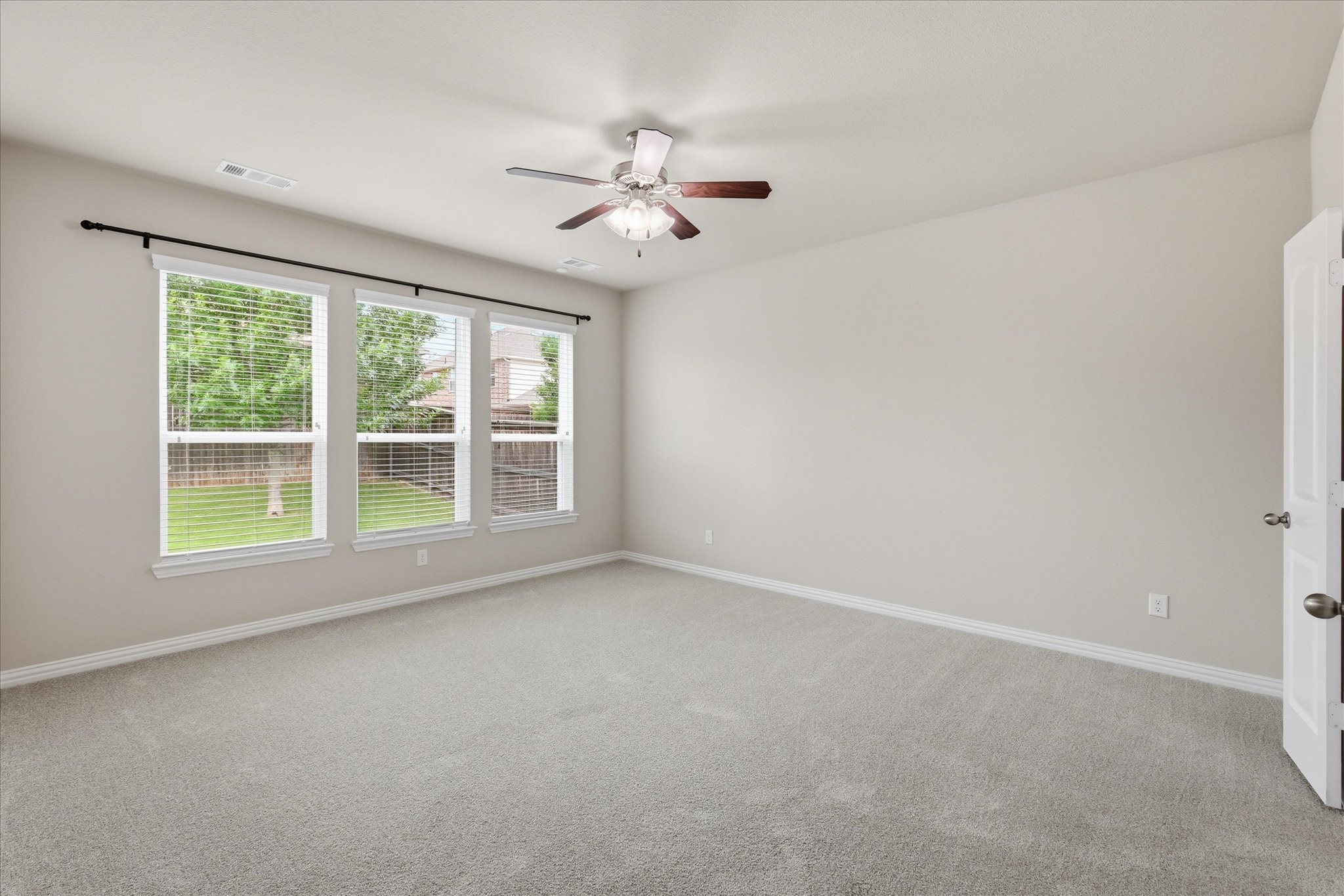 1513 Habersham Street Aubrey TX 76227