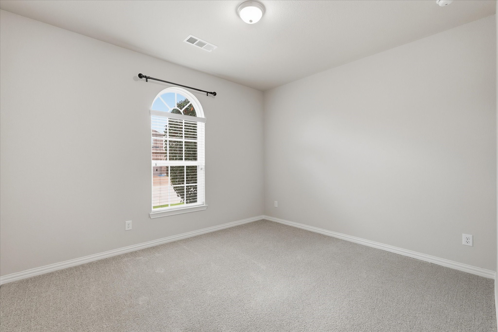 1513 Habersham Street Aubrey TX 76227