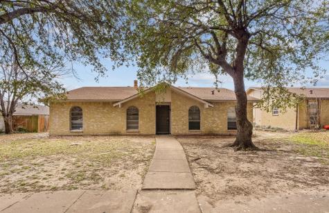 2918 Pinewood Drive Garland TX 75044