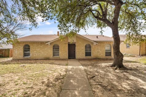 2918 Pinewood Drive Garland TX 75044