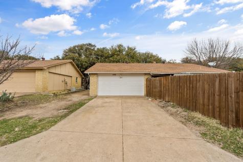 2918 Pinewood Drive Garland TX 75044