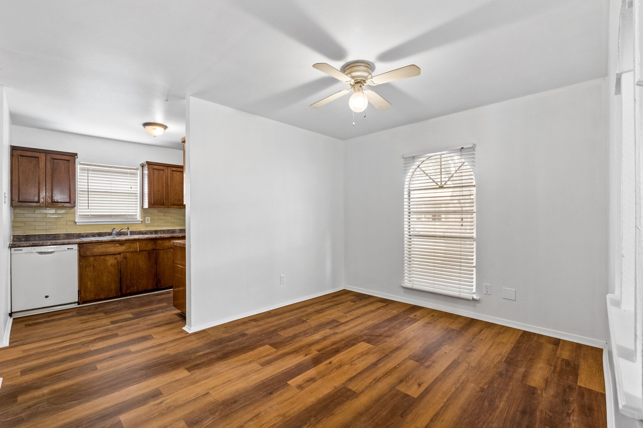 2918 Pinewood Drive Garland TX 75044
