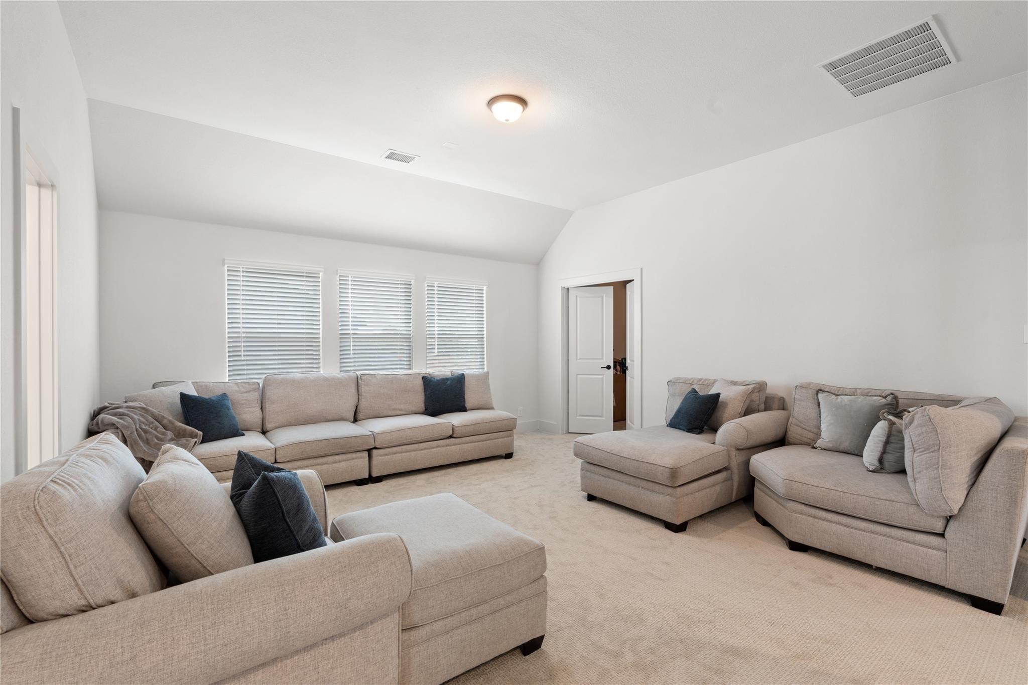 704 S Hidden Lakes Drive Desoto TX 75115