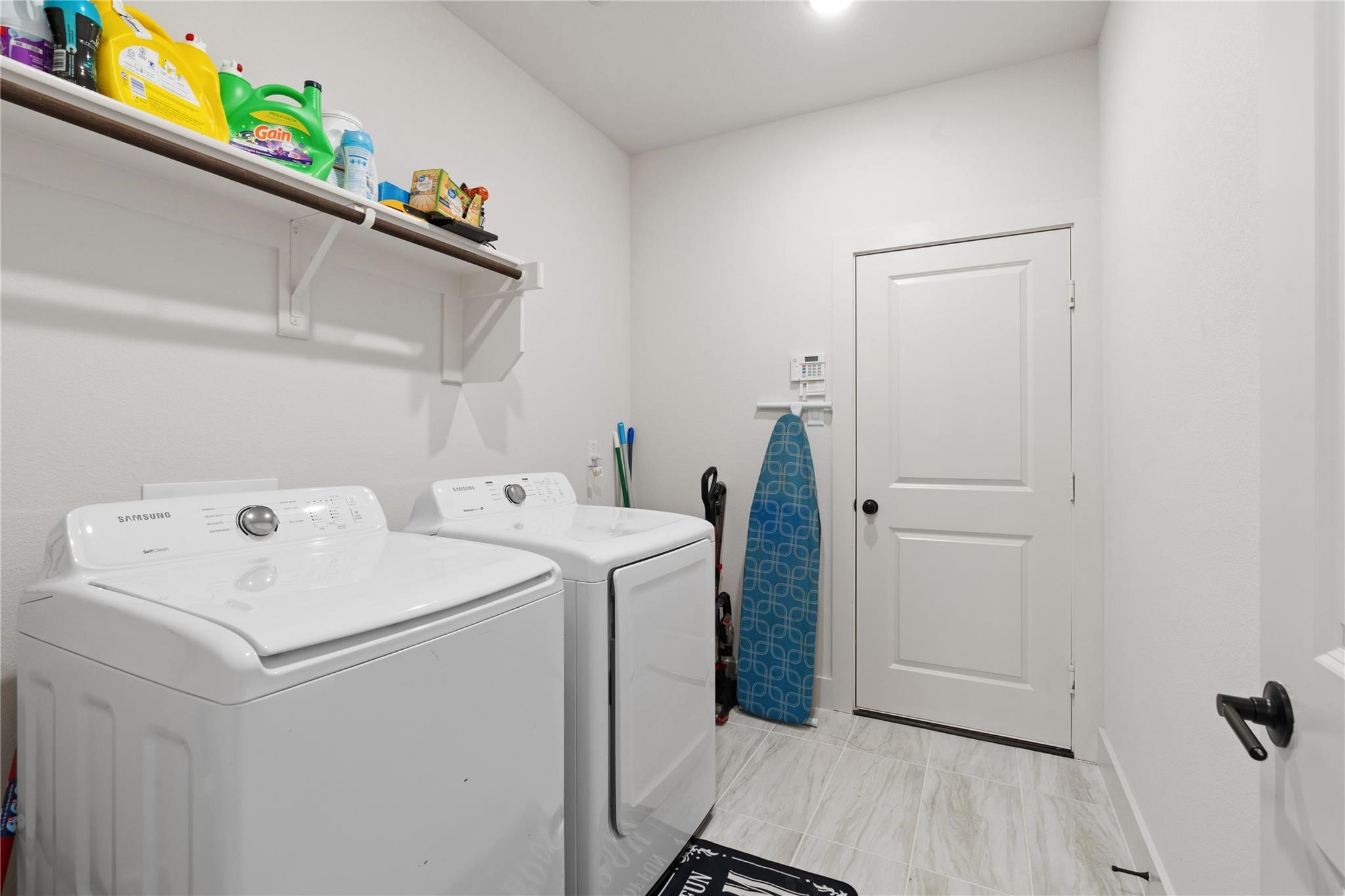 704 S Hidden Lakes Drive Desoto TX 75115