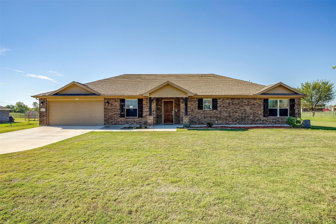 211 Springwood Ranch Loop Springtown TX 76082