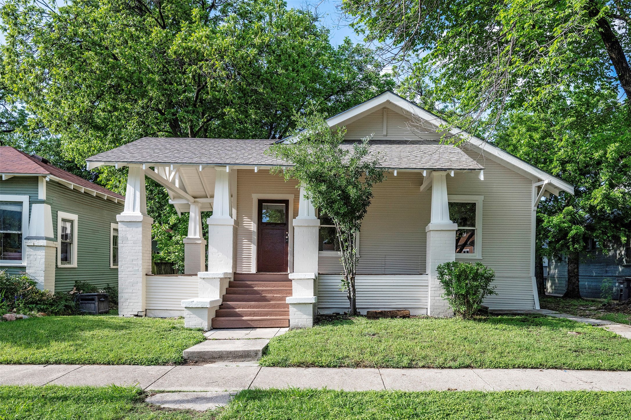 1212 Hawthorne Avenue Fort Worth TX 76110