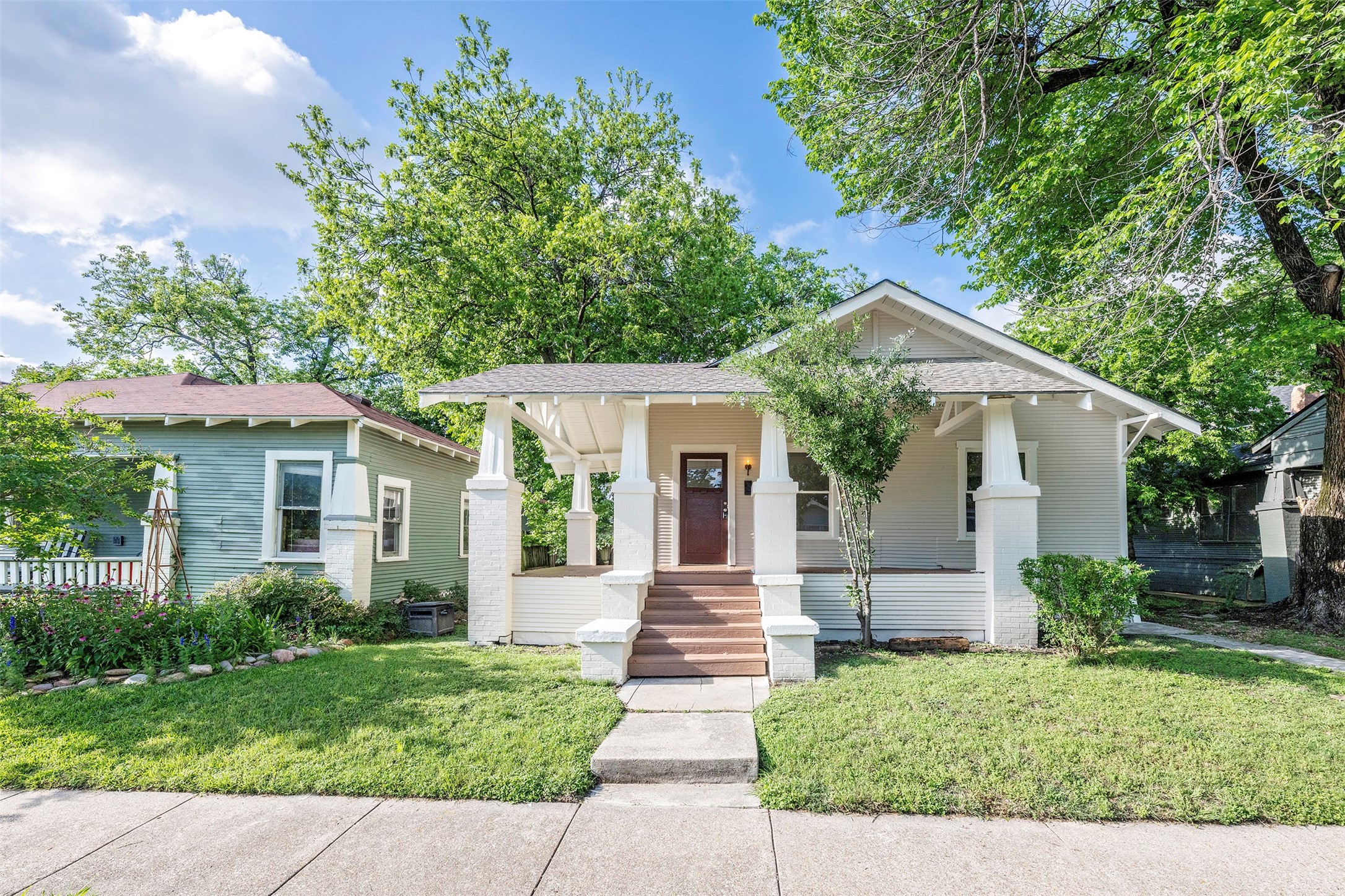1212 Hawthorne Avenue Fort Worth TX 76110