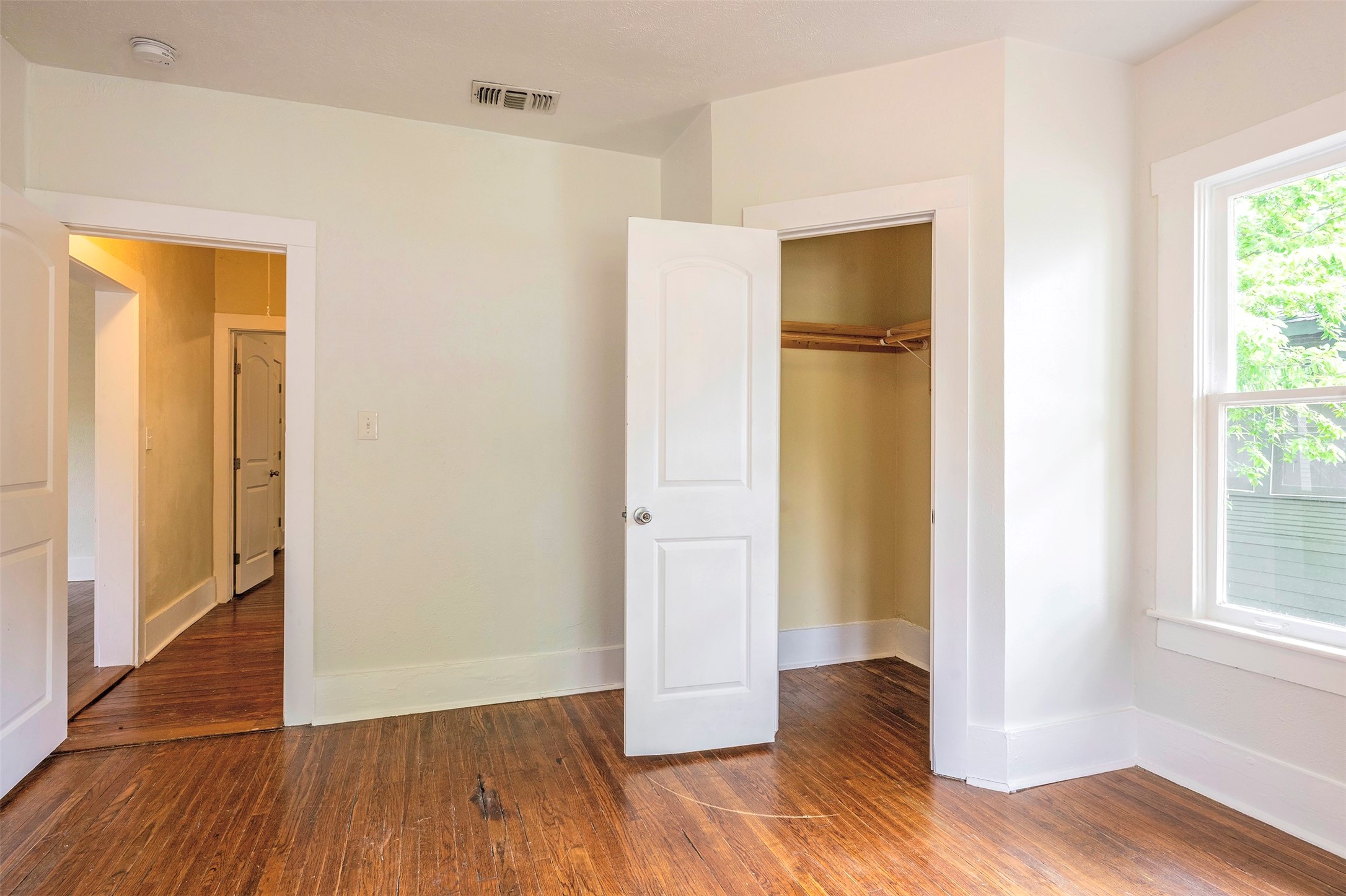 1212 Hawthorne Avenue Fort Worth TX 76110