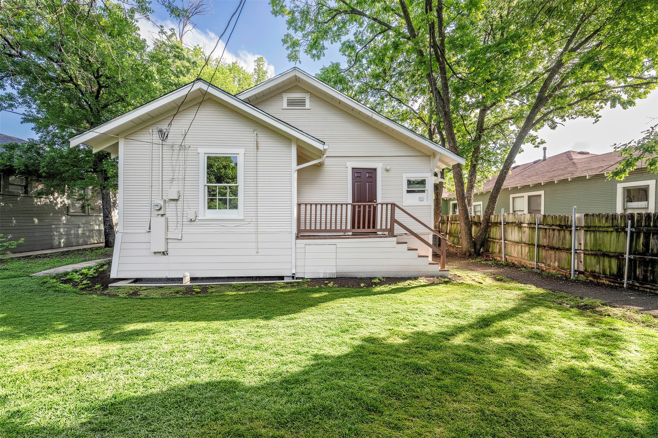 1212 Hawthorne Avenue Fort Worth TX 76110