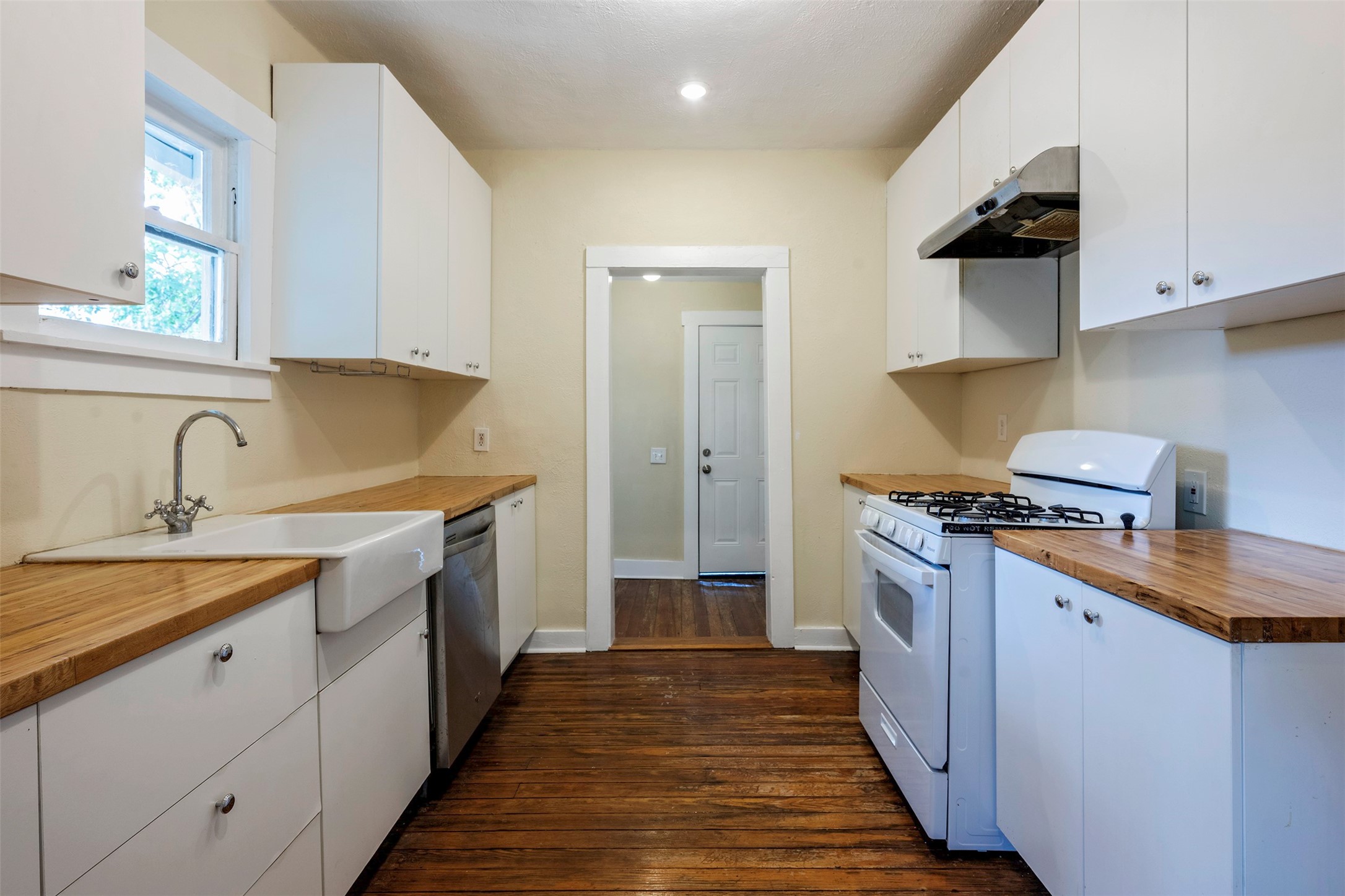 1212 Hawthorne Avenue Fort Worth TX 76110