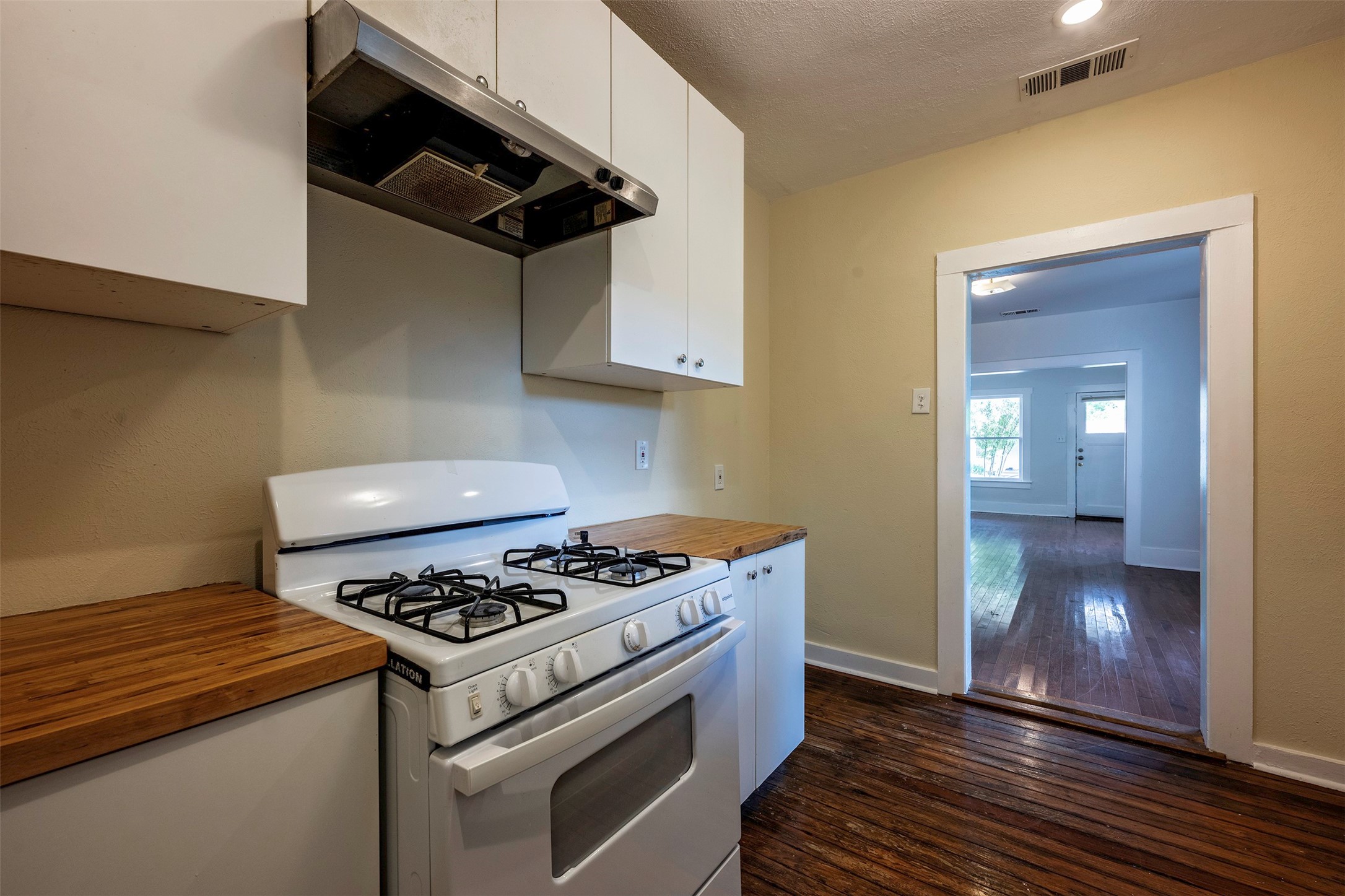 1212 Hawthorne Avenue Fort Worth TX 76110