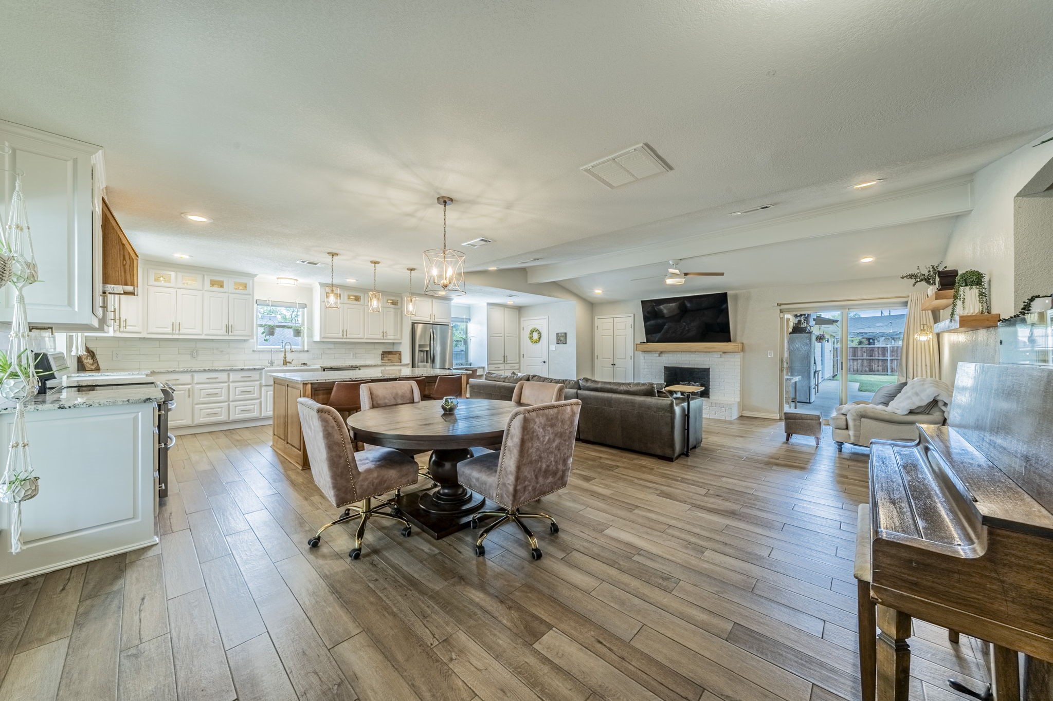 210 Bexar Drive Highland Village TX 75077