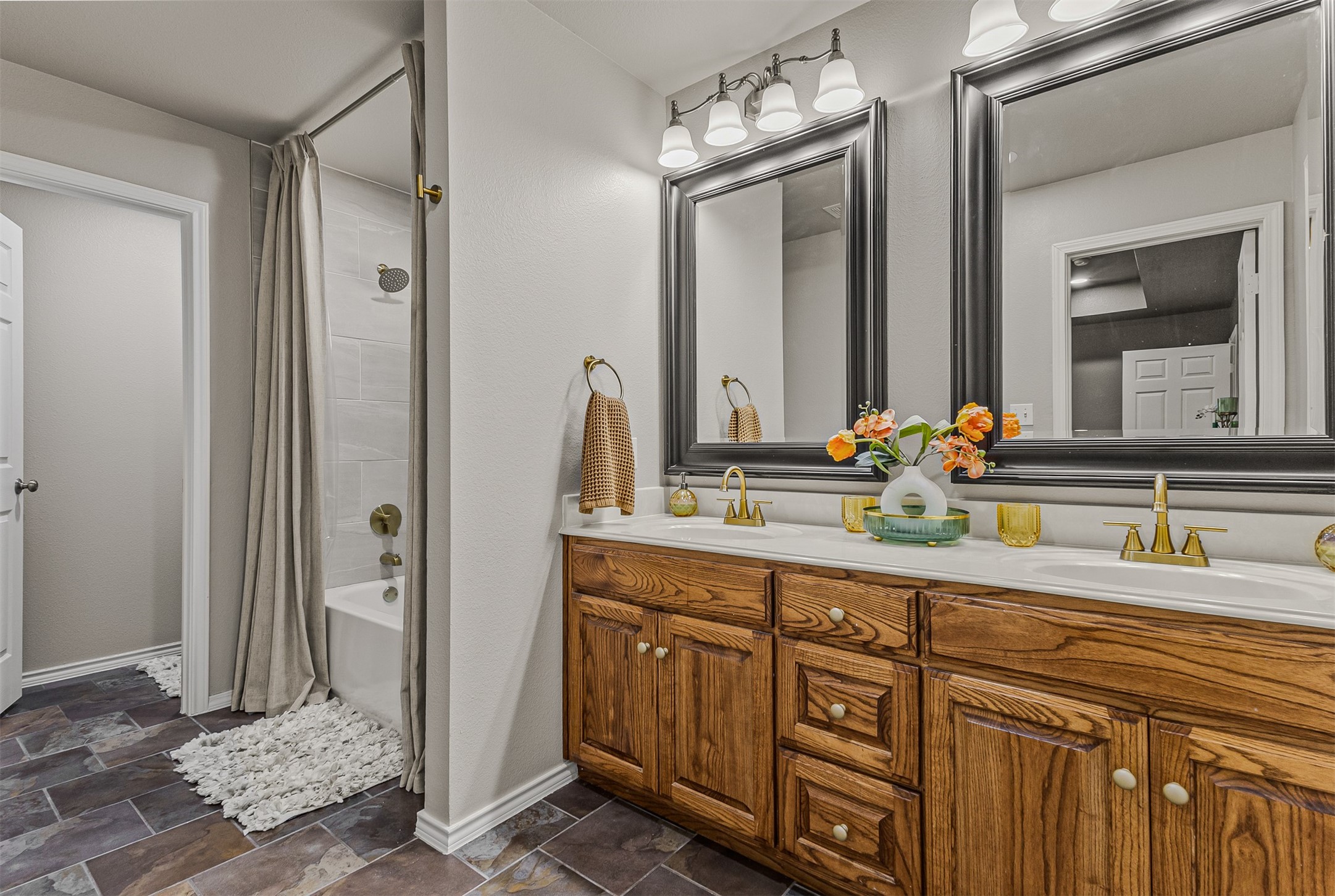 129 Donna Drive Gun Barrel City TX 75156