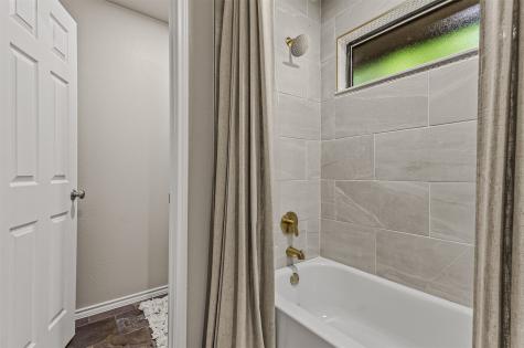 129 Donna Drive Gun Barrel City TX 75156