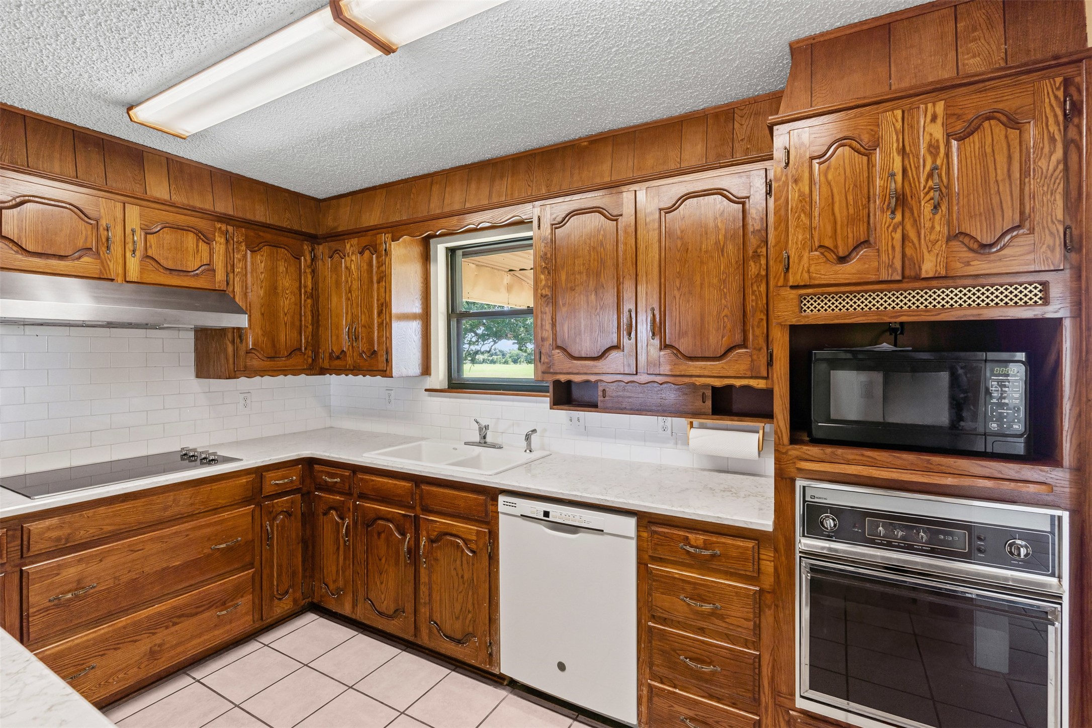 237 Hcr 1444 Blum TX 76627