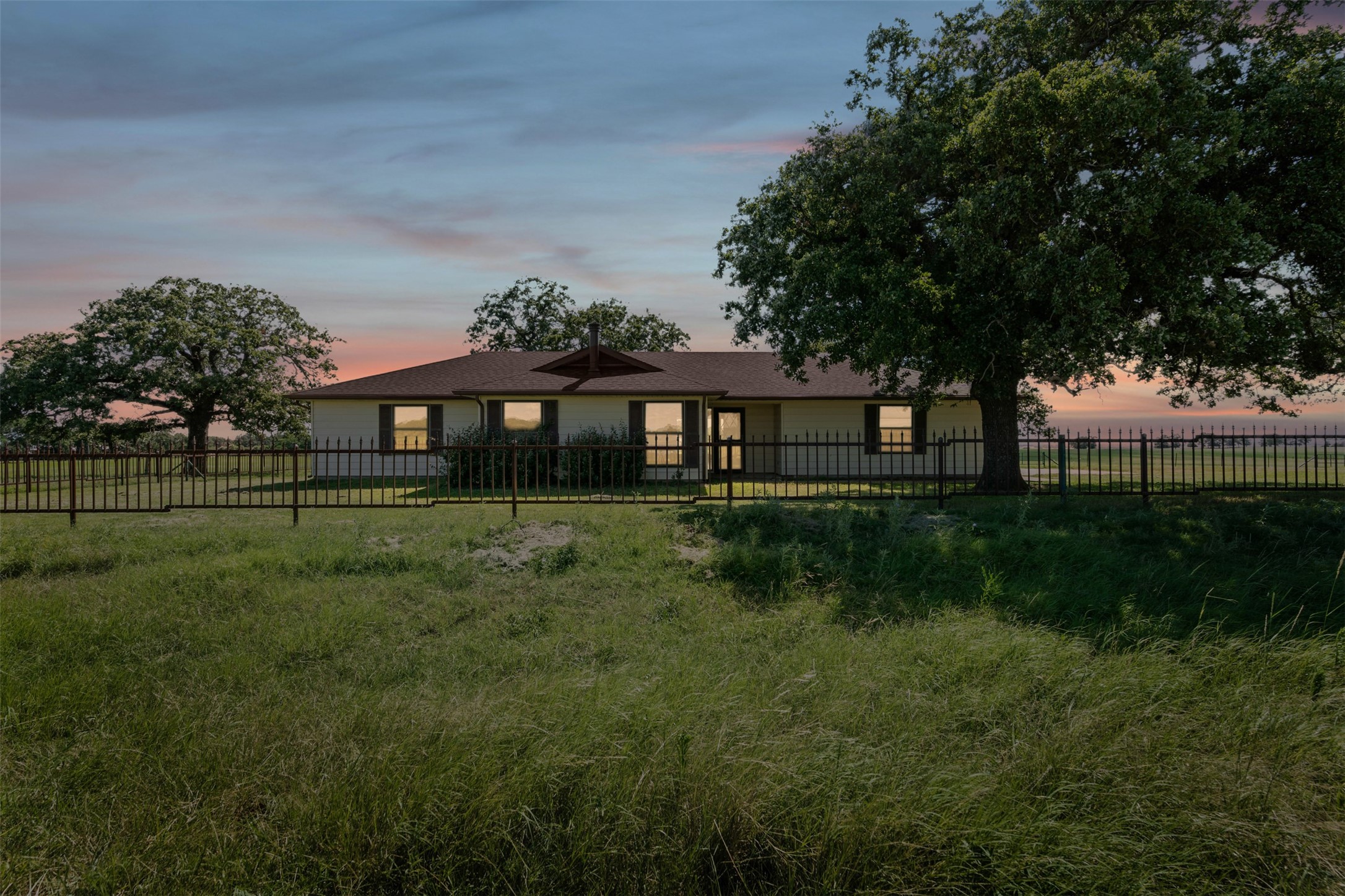 237 Hcr 1444 Blum TX 76627