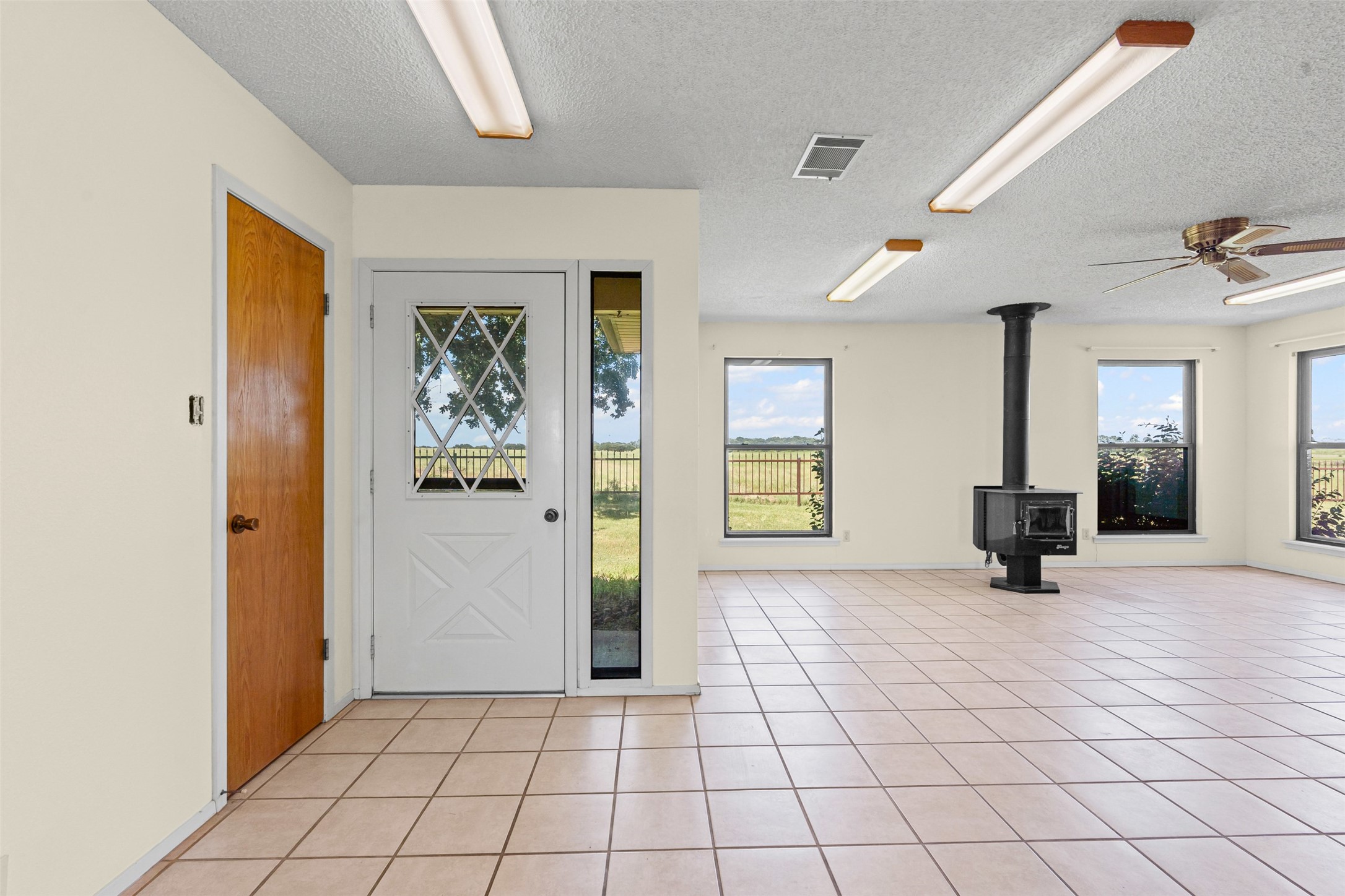 237 Hcr 1444 Blum TX 76627