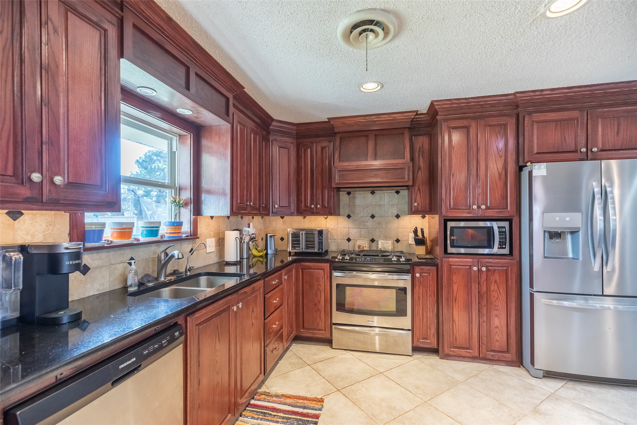 715 Avenue J Anson TX 79501