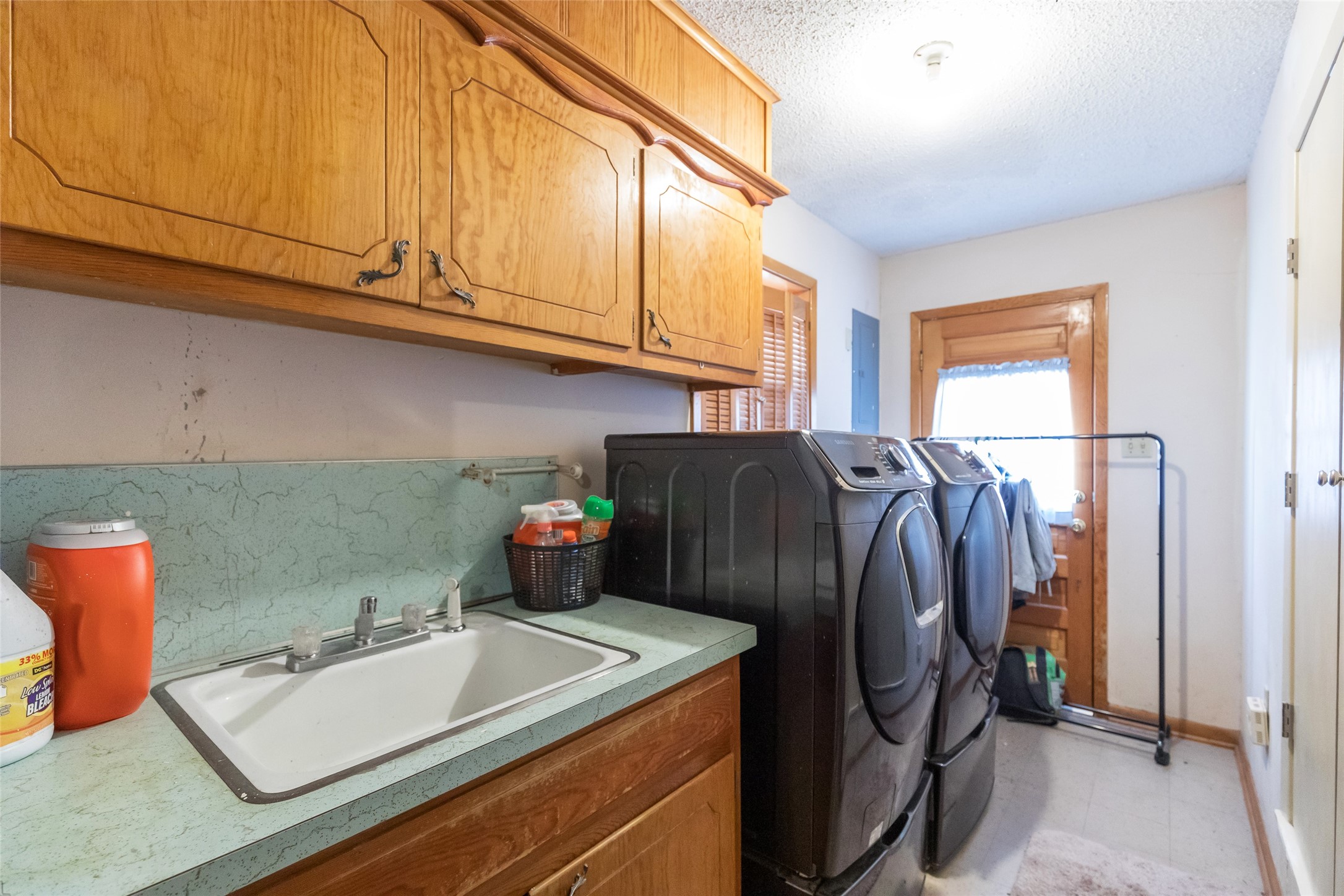 715 Avenue J Anson TX 79501