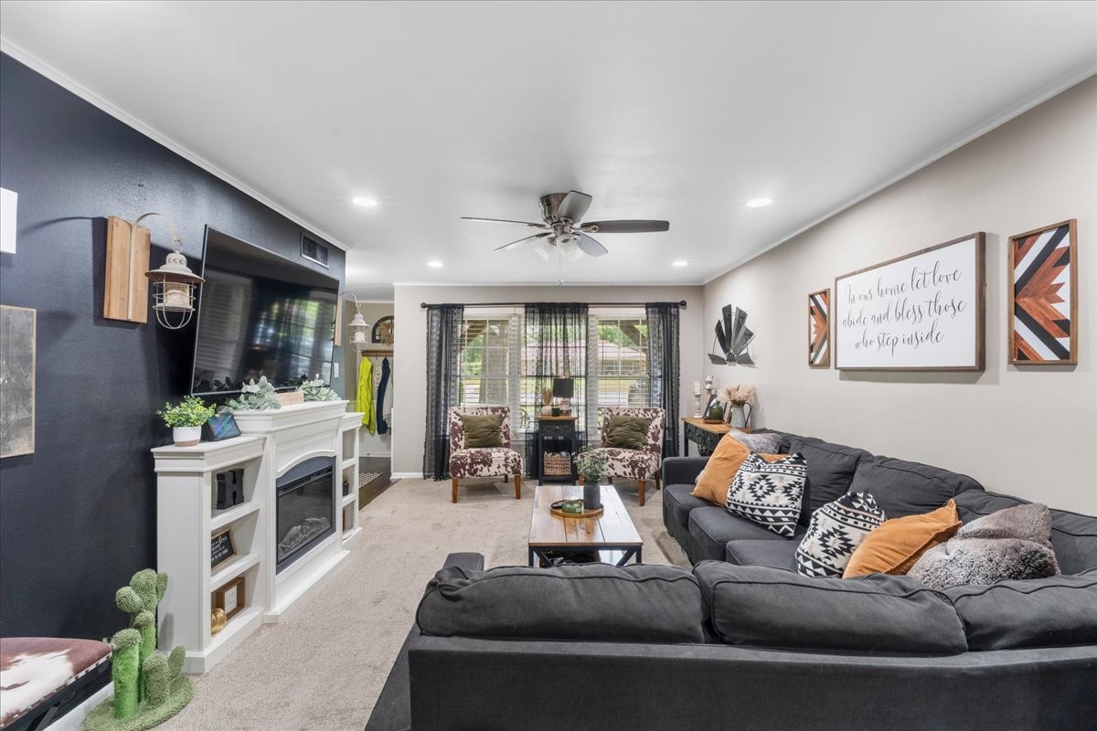 1904 W 4th Avenue Corsicana TX 75110