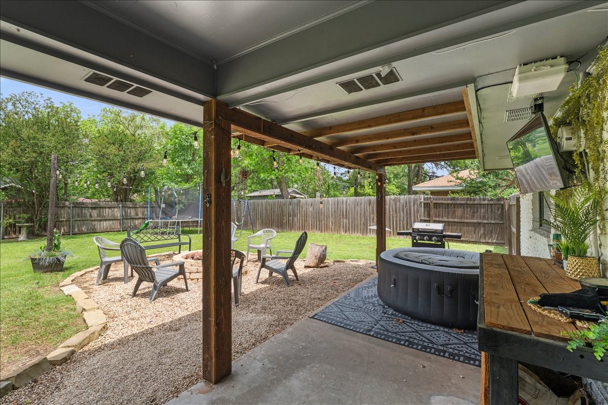 1904 W 4th Avenue Corsicana TX 75110